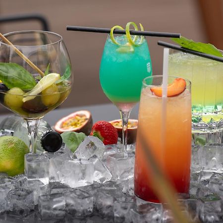 Logis Hotel & Restaurant Le Vert Bocage Франкевиль-Сен-Пьер Экстерьер фото