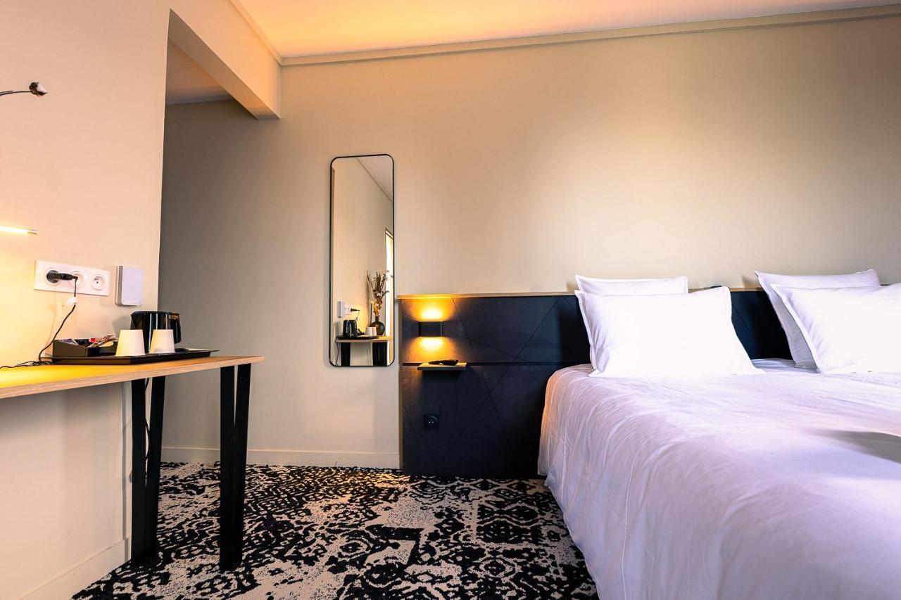 Logis Hotel & Restaurant Le Vert Bocage Франкевиль-Сен-Пьер Экстерьер фото
