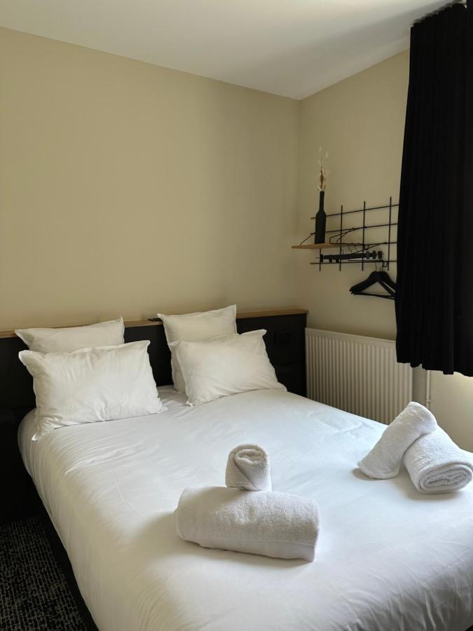 Logis Hotel & Restaurant Le Vert Bocage Франкевиль-Сен-Пьер Экстерьер фото