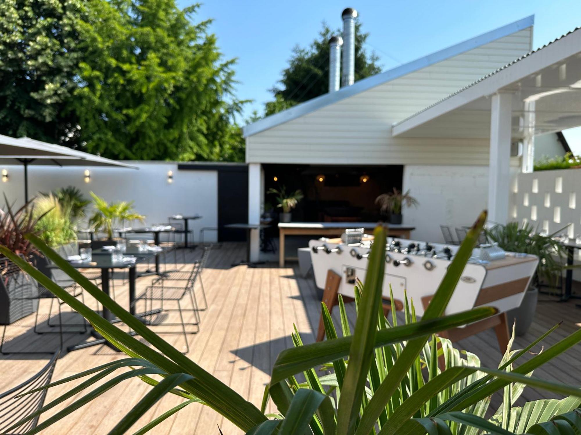 Logis Hotel & Restaurant Le Vert Bocage Франкевиль-Сен-Пьер Экстерьер фото