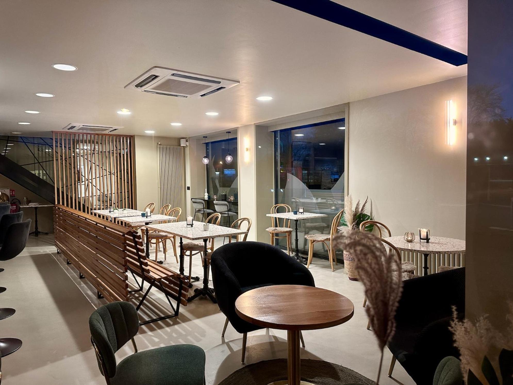 Logis Hotel & Restaurant Le Vert Bocage Франкевиль-Сен-Пьер Экстерьер фото
