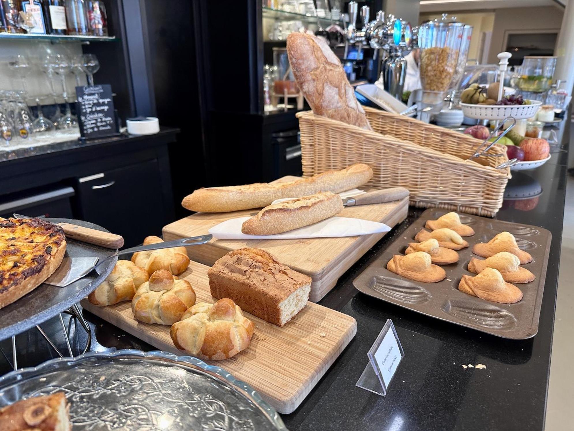 Logis Hotel & Restaurant Le Vert Bocage Франкевиль-Сен-Пьер Экстерьер фото